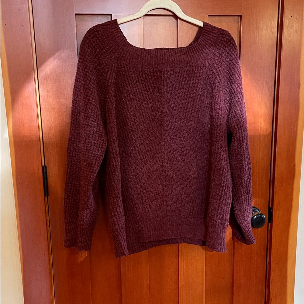 Elegant Women's Sweater Trio in Gray, Black, and Burgundy - Picture 3 of 7